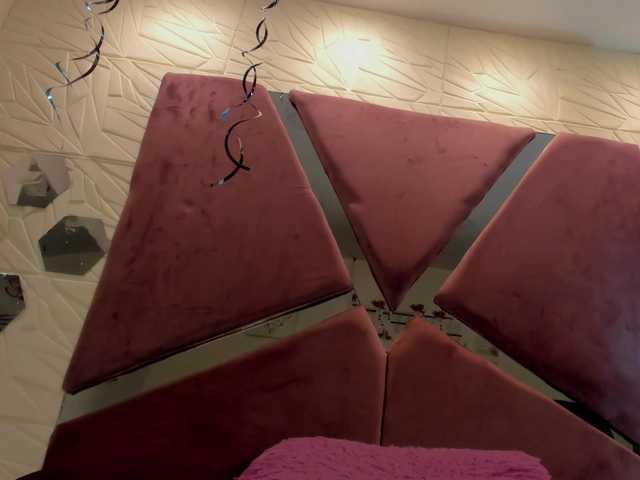 sol-angel live cam on BongaCams