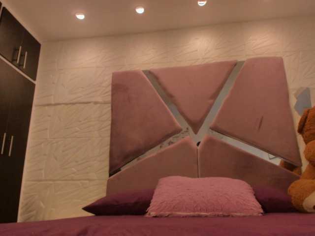 sol-angel live cam on BongaCams