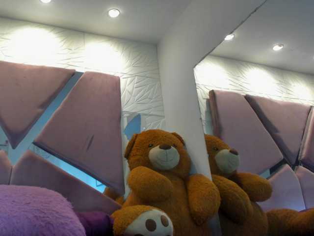 sol-angel live cam on BongaCams