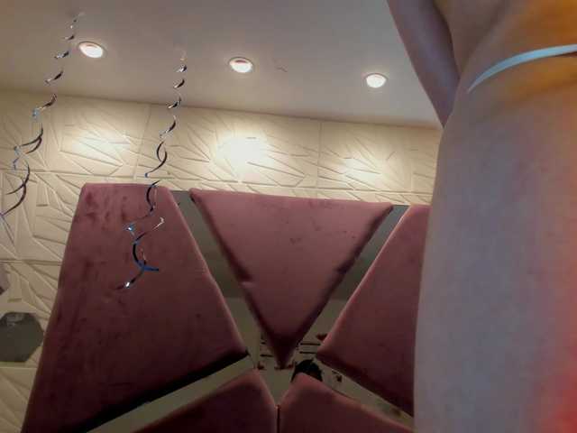sol-angel live cam on BongaCams