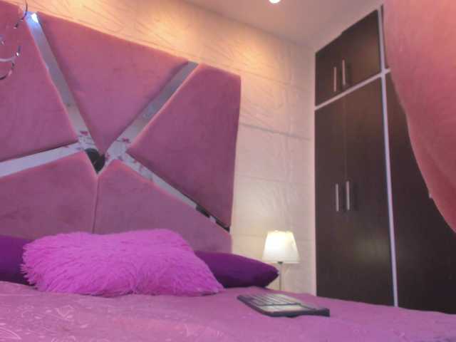 sol-angel live cam on BongaCams