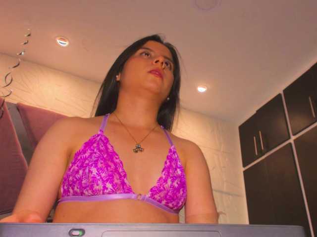sol-angel live cam on BongaCams