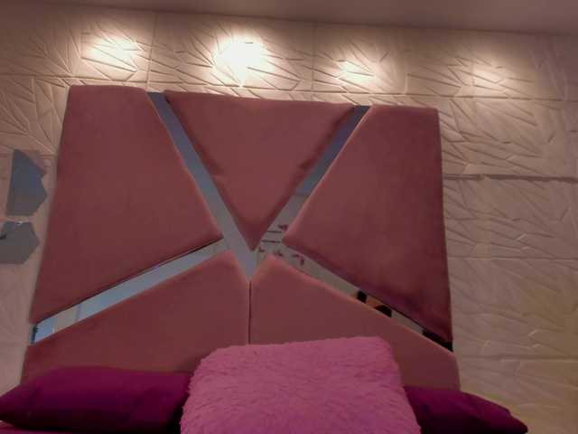 sol-angel live cam on BongaCams