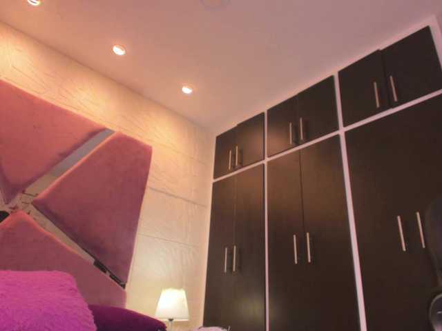 sol-angel live cam on BongaCams