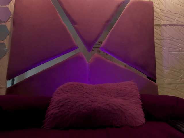 sol-angel live cam on BongaCams