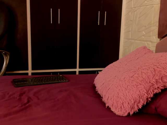 sol-angel live cam on BongaCams