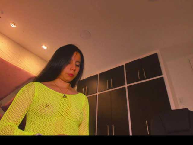 sol-angel live cam on BongaCams