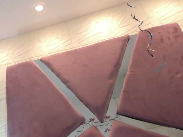 sol-angel live cam on BongaCams
