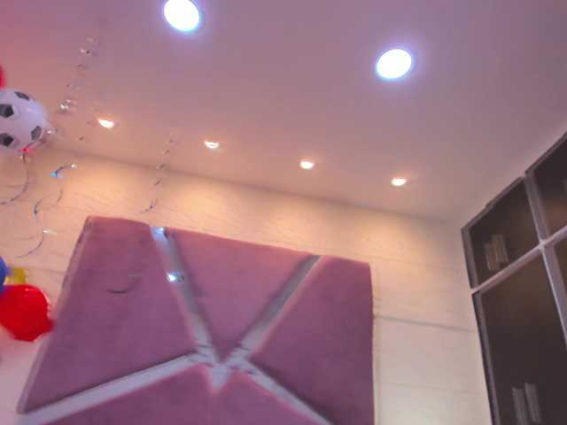 sol-angel live cam on BongaCams