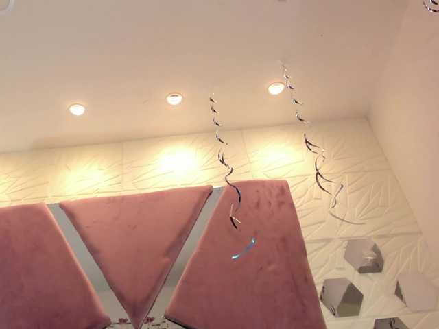 sol-angel live cam on BongaCams