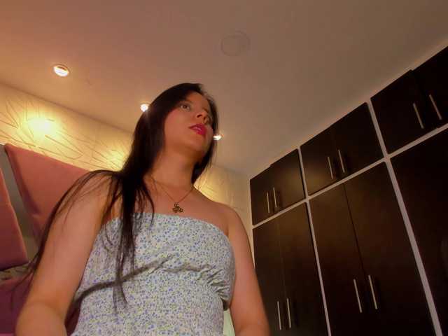 sol-angel live cam on BongaCams
