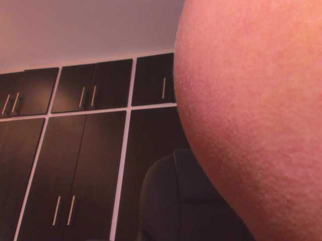 sol-angel live cam on BongaCams