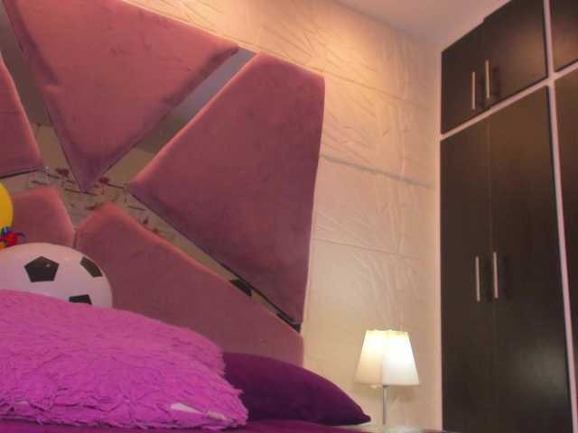 sol-angel live cam on BongaCams