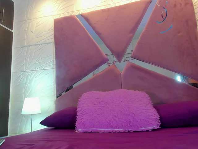 sol-angel live cam on BongaCams