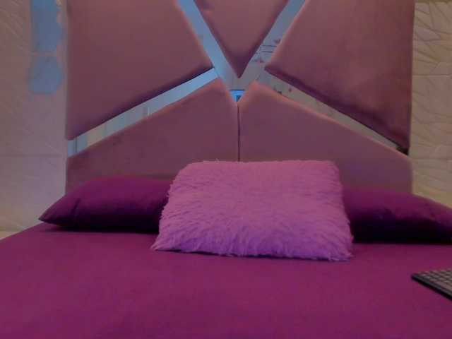 sol-angel live cam on BongaCams