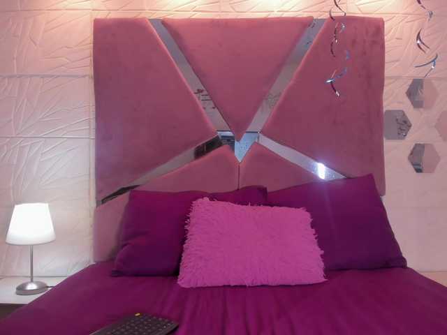 sol-angel live cam on BongaCams
