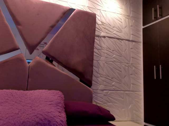 sol-angel live cam on BongaCams