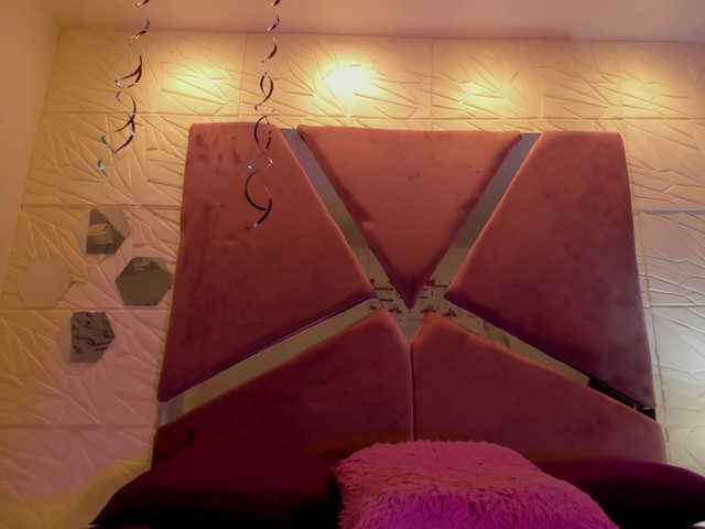sol-angel live cam on BongaCams