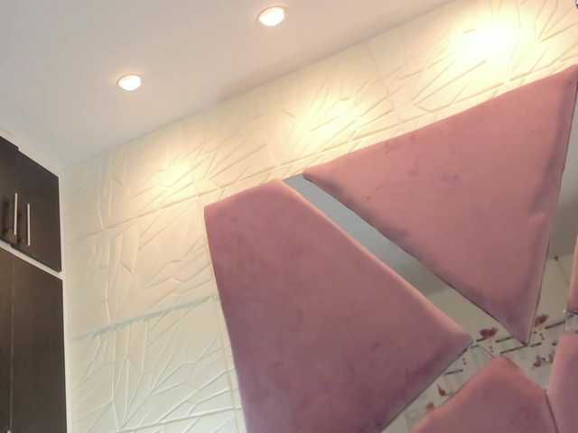 sol-angel live cam on BongaCams