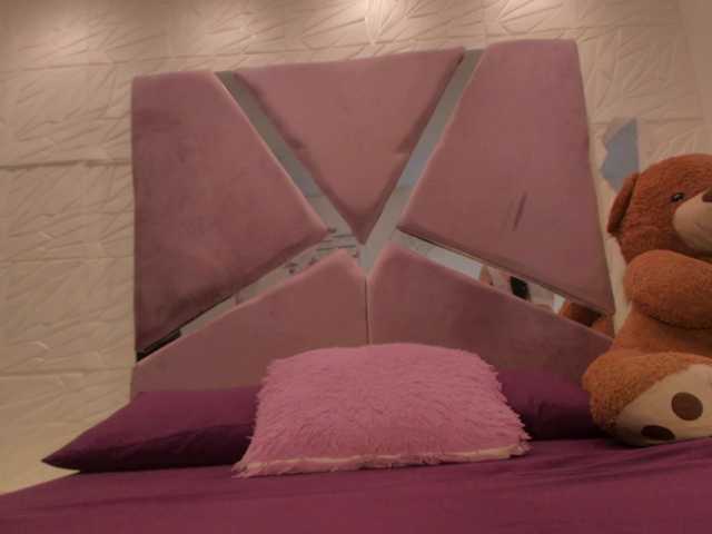 sol-angel live cam on BongaCams