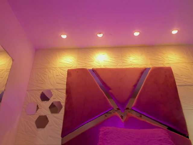 sol-angel live cam on BongaCams