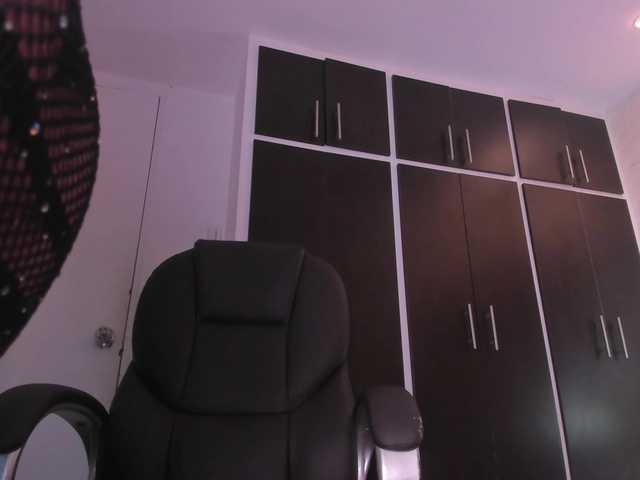 sol-angel live cam on BongaCams