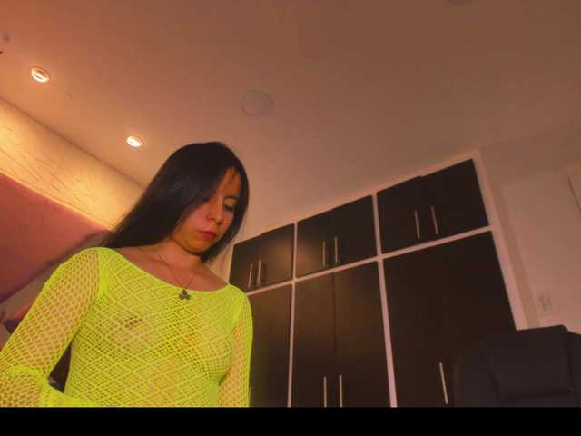 sol-angel live cam on BongaCams