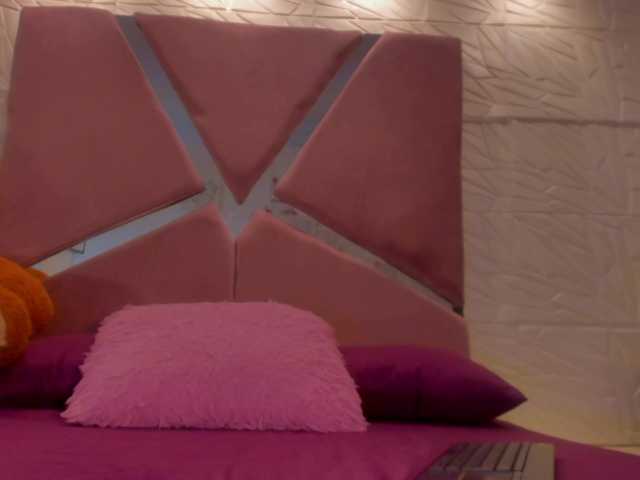 sol-angel live cam on BongaCams