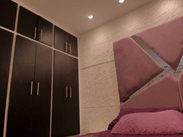 sol-angel live cam on BongaCams