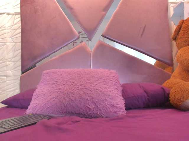 sol-angel live cam on BongaCams