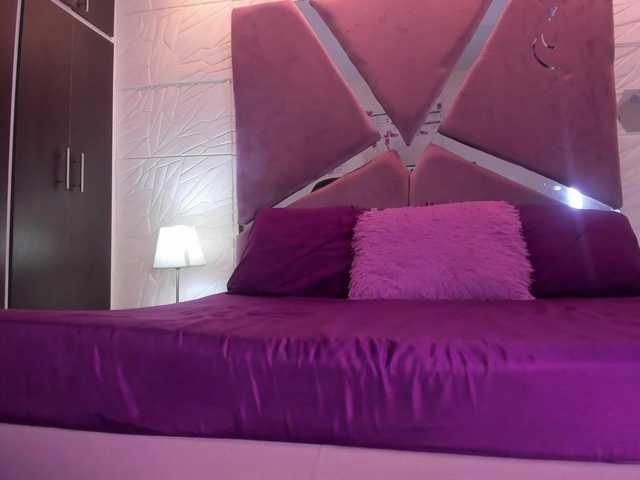 sol-angel live cam on BongaCams