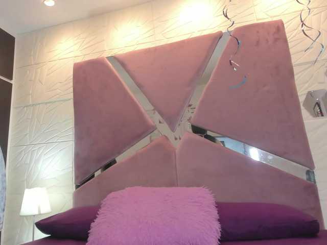 sol-angel live cam on BongaCams