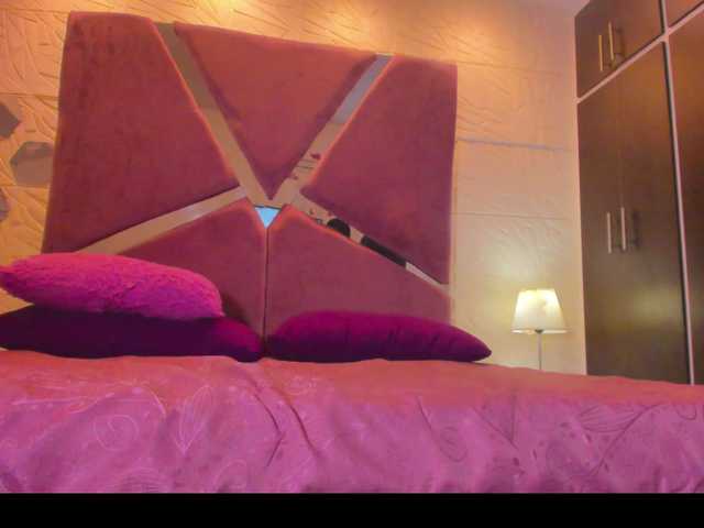 sol-angel live cam on BongaCams