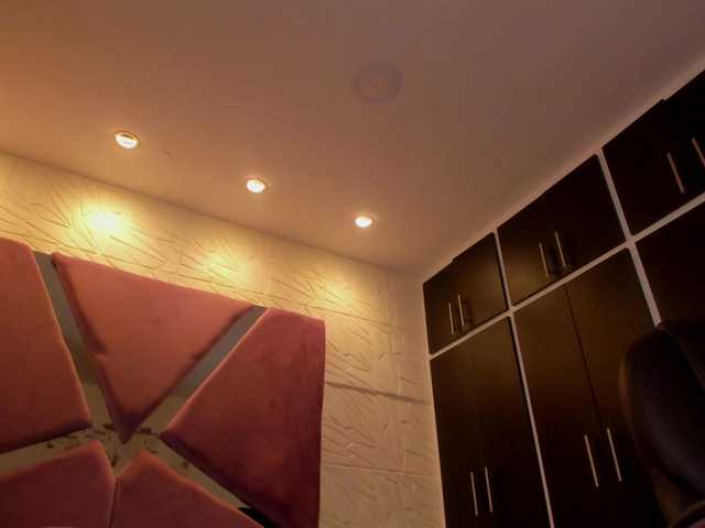 sol-angel live cam on BongaCams