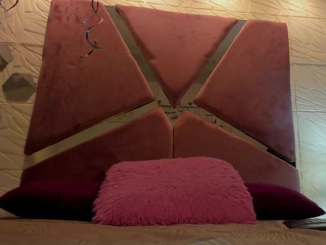 sol-angel live cam on BongaCams
