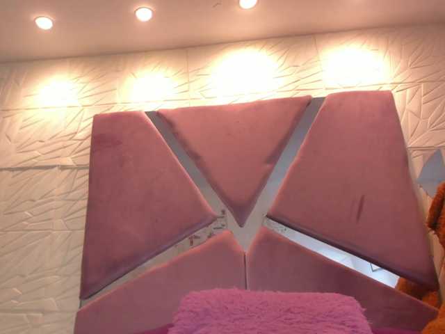sol-angel live cam on BongaCams