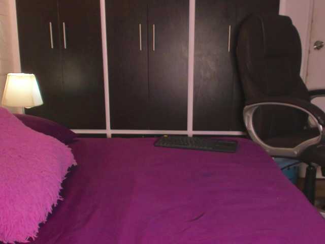 sol-angel live cam on BongaCams