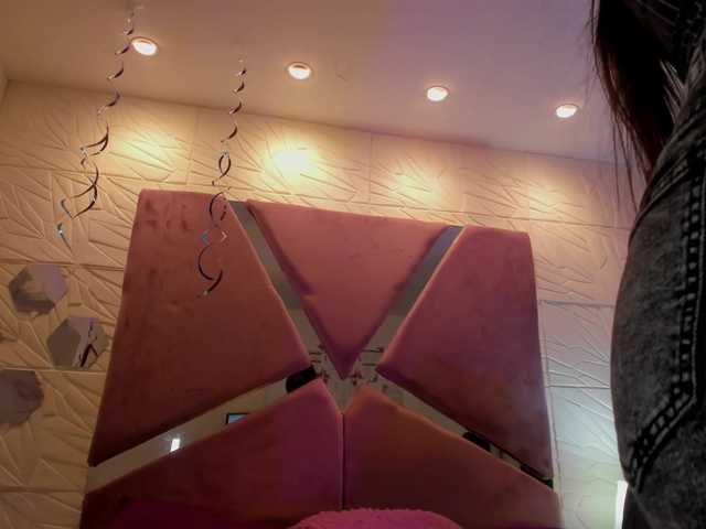 sol-angel live cam on BongaCams