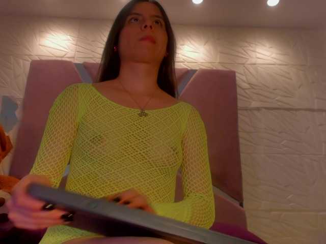 sol-angel live cam on BongaCams