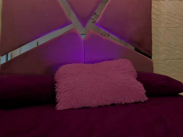 sol-angel live cam on BongaCams