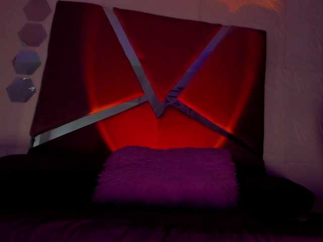 sol-angel live cam on BongaCams