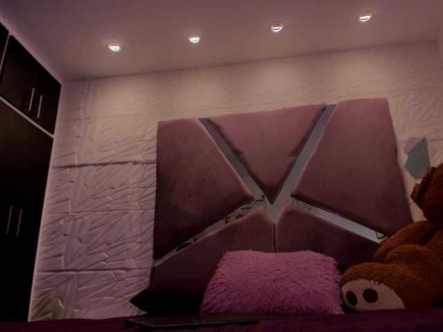 sol-angel live cam on BongaCams