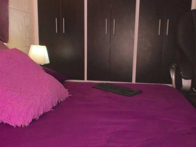 sol-angel live cam on BongaCams