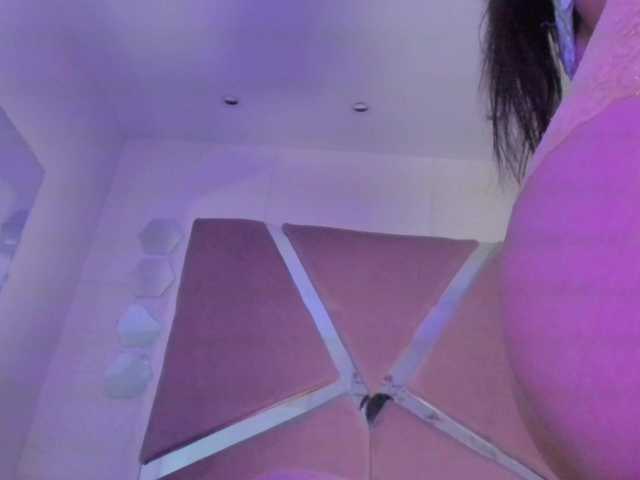 sol-angel live cam on BongaCams