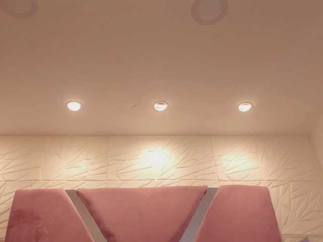 sol-angel live cam on BongaCams