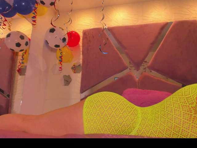 sol-angel live cam on BongaCams