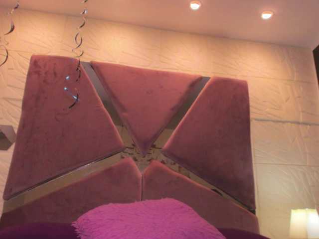 sol-angel live cam on BongaCams