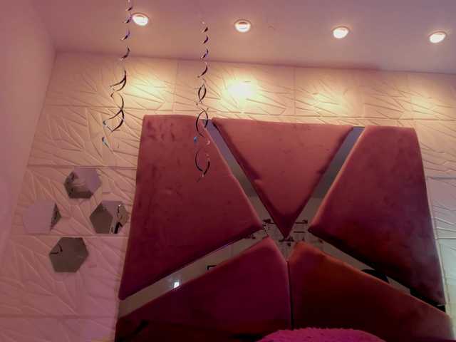 sol-angel live cam on BongaCams