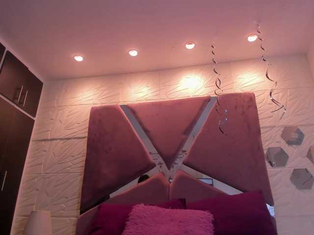 sol-angel live cam on BongaCams