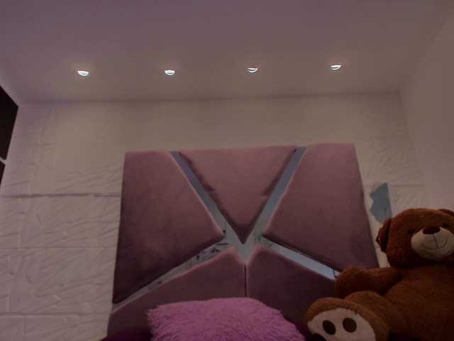 sol-angel live cam on BongaCams